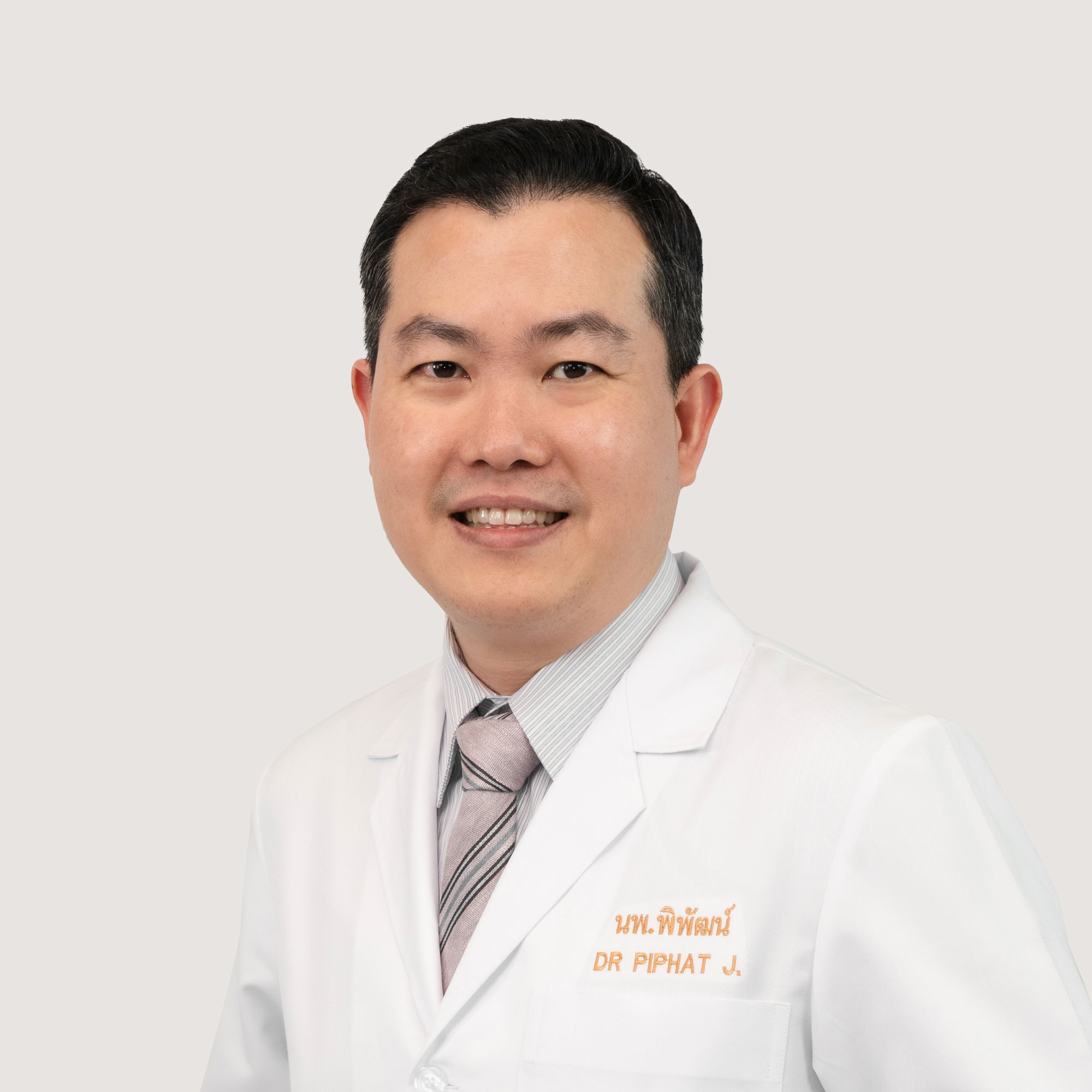 Dr Piphat Jongkolsiri