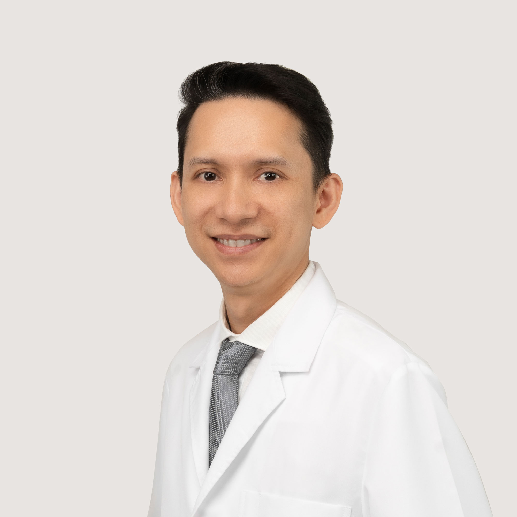Dr Petch Oonpat, DDS, MSD