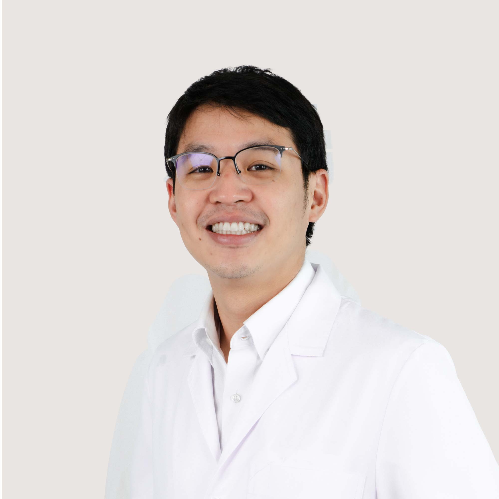 Dr Sarun Tongvitokomarn