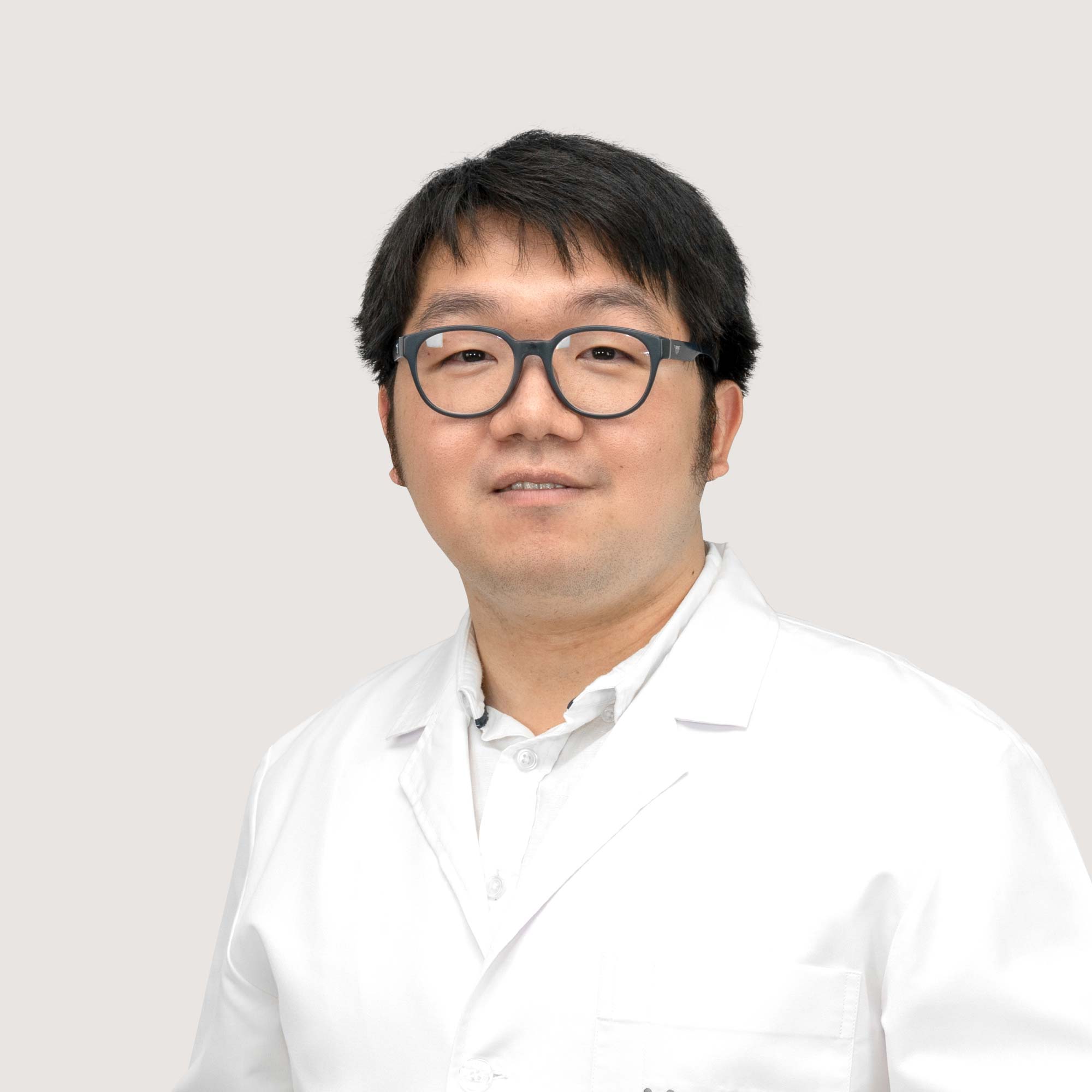 Dr Bhanasut Hunsajarupan