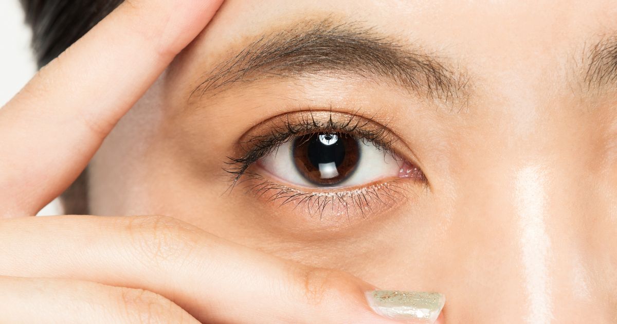 สาเหตุ อาการ การตรวจและวิธีรักษากระจกตาอักเสบ  - Symptoms, Causes and Diagnosis of Keratitis