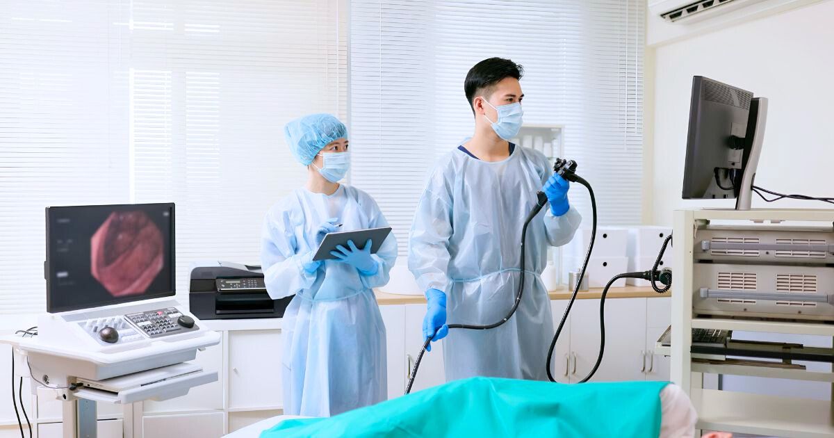 ส่องกล้องตรวจท่อน้ำดี และตับอ่อน (ERCP) ขั้นตอน ข้อดี อาการบ่งชี้ - ERCP: Procedure, Benefits, Indications symptoms
