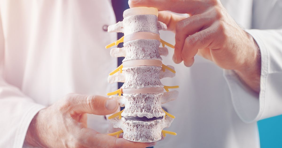 บาดเจ็บไขสันหลัง อาการ สาเหตุและวิธีรักษา - Spinal Cord Injury: Symptoms, Causes and Treatment