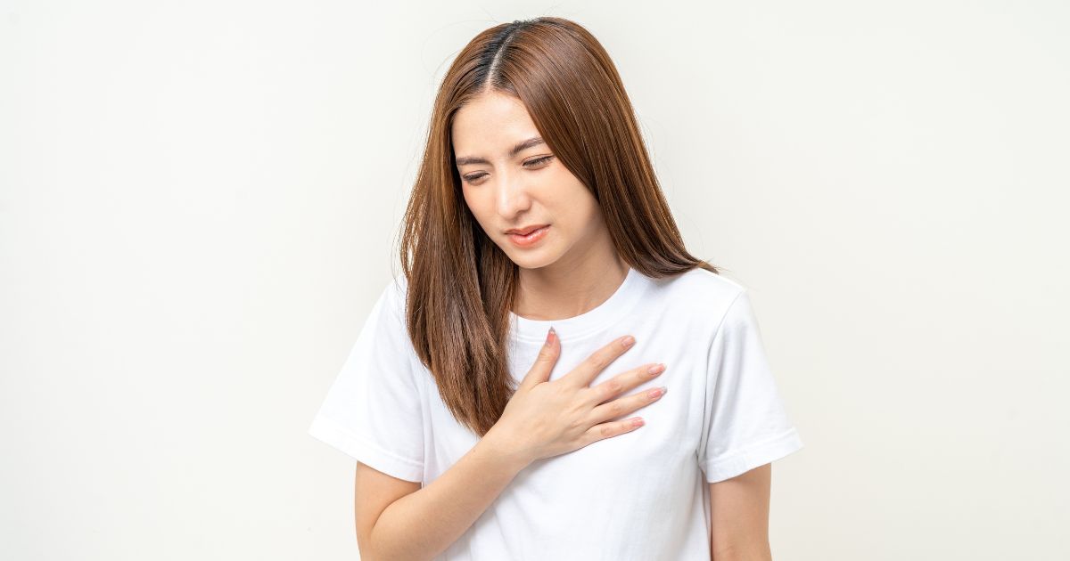 ใจสั่นอันตรายไหม อาการใจสั่นเกิดจากอะไร - Heart Palpitations: Symptoms, Causes and Treatment