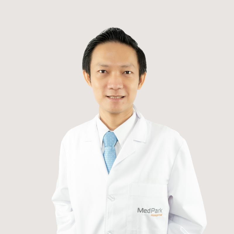 Dr Thiti Sricharoenchai
