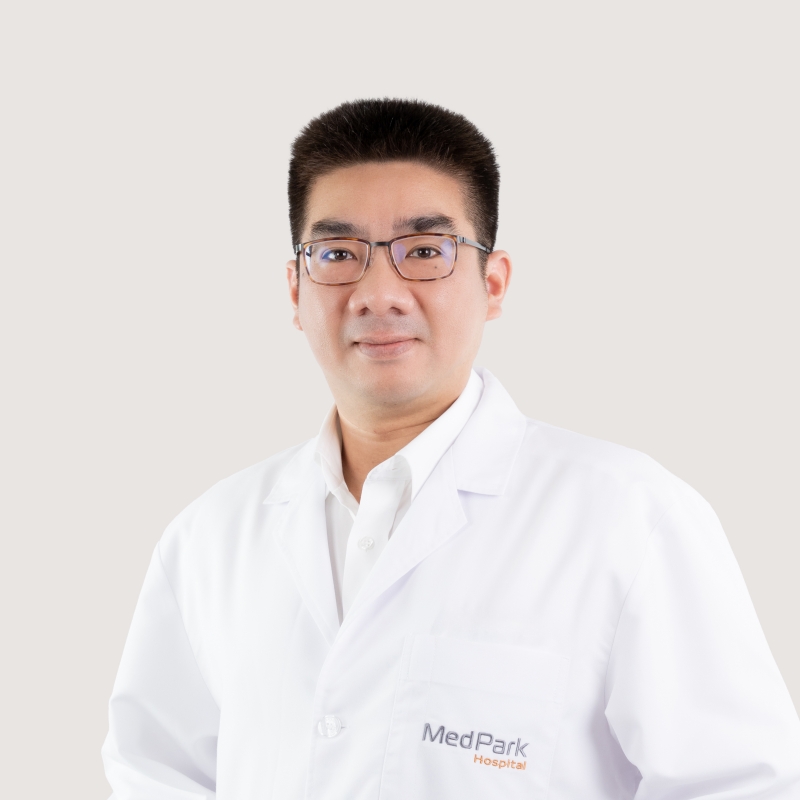 Asst.Prof.Dr Pongphob Intaraprasong